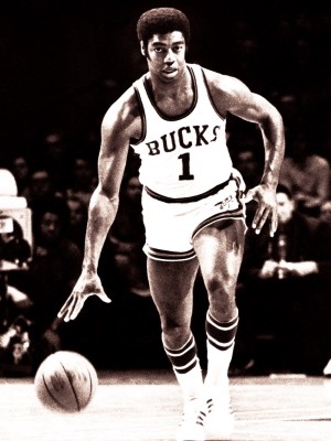Oscar Robertson Top 50 Greatest NBA Players of All-Time